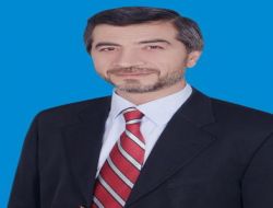Eski Belediye Başkanı Referanduma Şiiriyle 'evet' Dedi