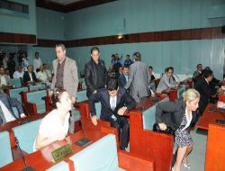 Cihan'ın Ortaya Çıkardığı Rahibe Afişi Avcılar Belediye Meclisi'ni Karıştırdı