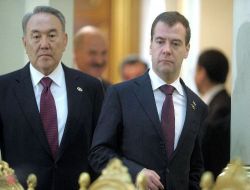 Medvedev Kazakistan'a Gidiyor