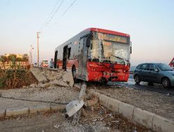İzmir'de Trafik Kazası: 1 Ölü 1 Yaralı!