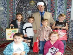 Almanya'da Müslüman Çocuklar İlk Dersi Artık Kilisede Değil, Camide Yapacak