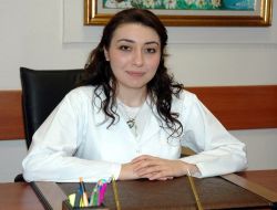 "çocuğa Okula Başladığı İçin Duyduğunuz Mutluluğu Güven Verici Bir Şekilde Anlatın"