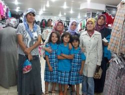 Tavşanlı Yediveren Derneği'nden 'bir Öğrenci De Siz Giydirin' Kampanyası