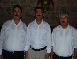 Dsp Ve Mhp'li Meclis Üyeleri 'evet' İçin Partilerinden İstifa Etti