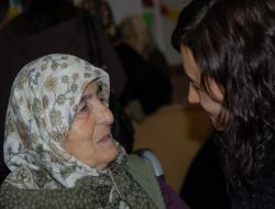 Darülaceze Sakinleri Ziyaretçilerini Bekliyor