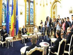 Cumhurbaşkanı Basescu: Romanya, Imf İle Mevcut Anlaşmayı Uzatabilir!!