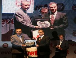 Erdoğan'dan Gerçeker'e: 'Çıkıp Siyasetçiler Gibi Konuşmayın, Yargı Meydanlarda Konuşmaz!'