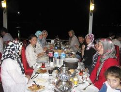 Eğitim Bir-sen Görele Temsiliği'nden Üyelerine İftar