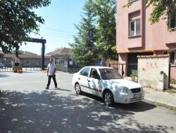 Kışla Karşısındaki Duvara Yazılan Provokatif Yazı Polisi Alarma Geçirdi