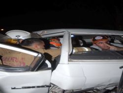 İzmir'de Trafik Kazası: 4 Yaralı!