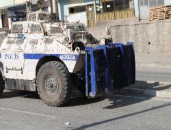 Pkk Sempatizanları Hakkari'de Olay Çıkardı!