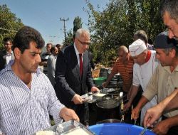 Şehit Uzman Çavuş Anısına Yemek Verildi
