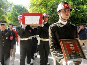 Polis kurşunuyla mı öldürüldü?