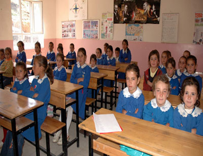 Okullar Bir Gün Geç Açılıyor!