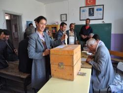 Kars'ta Referanduma Yoğun İlgi