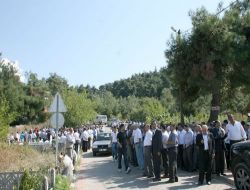 Eğitim Gönüllüsü Feridun Alpaslan'ı Son Solculuğuna Binlerce Seveni Uğurladı