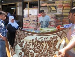 Suriyeliler Hatay'da Çarşı Esnafının Yüzünü Güldürdü