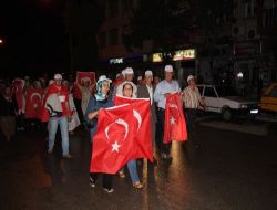 Burdur'da AK Partililer Sokağa Döküldü