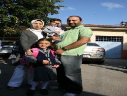 Minikler Okula Anne Babalarıyla Başladı