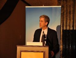 Rahip Dirk Ficca: 11 Eylül İslami Bir Saldırı Değildir, Barış İçin En Güvenilir Din Yine İslam'dır