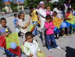 Birinci Sınıflar Uçurtmalarla Sınıfa Girdi!