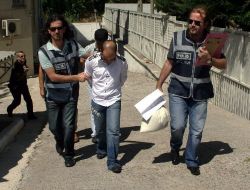 Okullarda Uyuşturucu Satmaya Hazırlanan 2 Kişi Yakalandı!