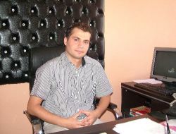 İngilizce Öğretmeninin Eğitim Başvurusu Ab Tarafından Kabul Edildi