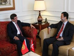 Davutoğlu, Kırgızistan Dışişleri Bakanı İle Görüştü