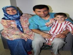 Kalbindeki Delik, Çevresindeki Zar İle Onarıldı