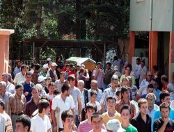 Öldürülen Baba İle Oğlu Toprağa Verildi