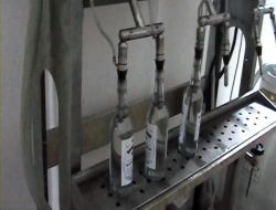 Polis, Sahte İçki İmalat Deposunu Bastı, Yarım Ton Sahte İçki Ele Geçirildi!