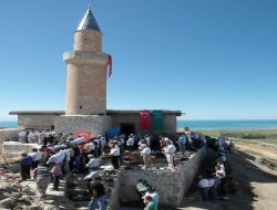 Süleyman Han Camii, 95 Yıl Sonra İbadete Açıldı