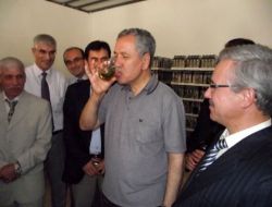 Arınç, Farklı İnanç Sahiplerine De Yurttaşlarımız Olarak Aynı Değeri Veriyoruz.