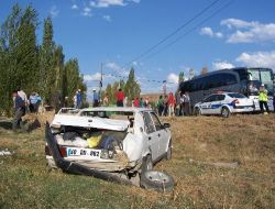 Sivas'ta Trafik Kazası: 4 Yaralı!