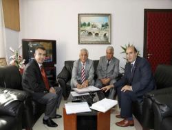 İşadamı Şahin, İlköğretim Okuluna Konferans Salonu Yaptıracak