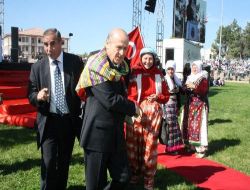 Bahçeli: "Milli Kimliğimizin Zedelenmeye Başladığı Bu Günlerde Ertuğrul Ocağı'nın Hikmetli Derslerine İhtiyacımız Var!"