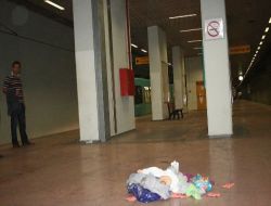 Metroda Unutulan Çanta Paniğe Neden Oldu!