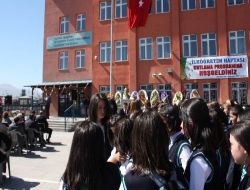 Erzurum'da 171 Bin Öğrenci Dersbaşı Yaptı