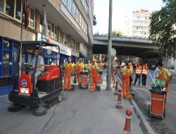 Ankara Caddelerine 'Şok Operasyonlarla' Sonbahar Temizliği Yapılacak!