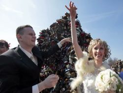 Rus Kültüründe İlginç Yemek Kuralları ve İnançlar: Masada Köşeye Oturma Dul Kalırsın!