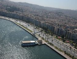 Karşıyaka-göztepe Vapuru Yeniden Sefere Başlıyor