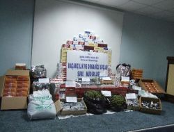 Polisten Uyuşturucu Kaçakçılarına Darbe