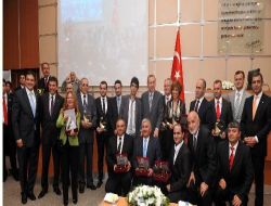 İto 'başarılı Kobi'ler' Yarışmasında Erzurum'dan Kılıçoğlu Firmasına İkincilik Ödülü