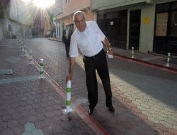 Kaldırımlar Araç Parkına Karşı Duba İle Korunacak