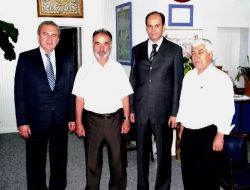 Edremit Kaymakamı Tunç, Belediye Başkanı Kılıç'a İade-i Ziyaret Yaptı