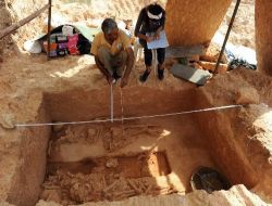 Attaleia Kazılarında Resimli Mezar Bulundu