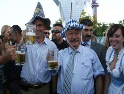 Chp'li Akaydın'dan Bira Festivali'ni Eleştirenlere: Ben Memnunum, Geri Kalan Beni Hiç İlgilendirmiyor