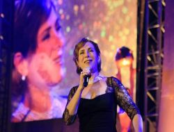 Altın Koza'dan 'bal' Çıktı