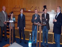 "almanya'da Vatandaşlık Yüzünden 7 Milyon İnsanın Oy Kullanamaması Demokrasi Sorunu"