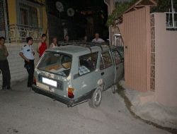 Çalıntı Araçla Kaza Yapan Dört Genç Yakalandı